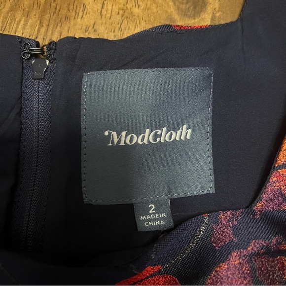 ModCloth RSVP Ready Fit and Flare Floral Dress Size 2 Women’s - Picture 3 of 7